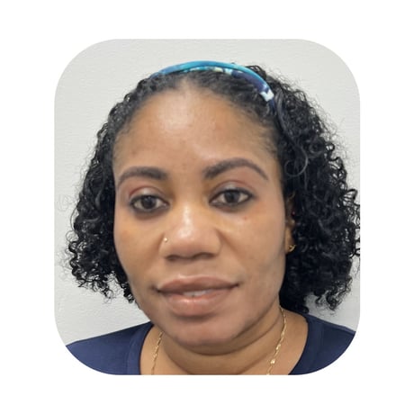 Caregiver_Headshot_FY24_Sennovia-1